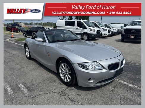 Used 2004 BMW Z4 2.5i RWD image 1