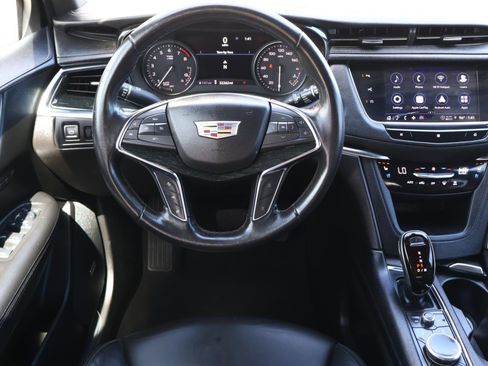 Used 2021 Cadillac XT5 Premium Luxury image 7