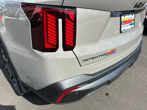 New 2025 Kia Sorento SX Prestige w/ Olive Brown Leather Package image 42