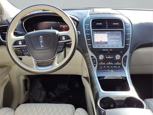 Used 2019 Lincoln Nautilus Black Label image 4