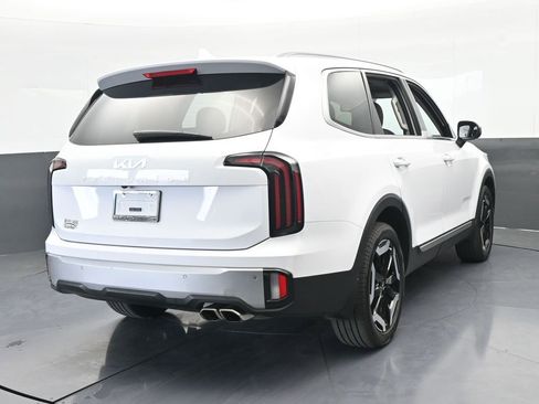 Used 2023 Kia Telluride EX image 5