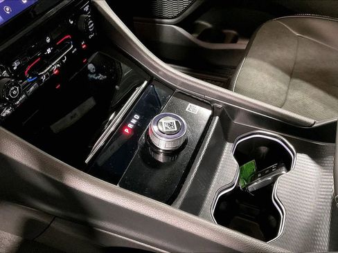 New 2025 Jeep Grand Cherokee Altitude image 29