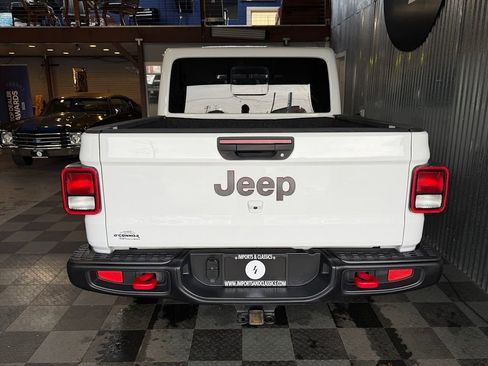 Used 2023 Jeep Gladiator Rubicon w/ Cold Weather Group image 6