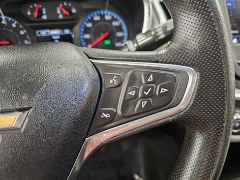 Used 2020 Chevrolet Equinox LS FWD image 17