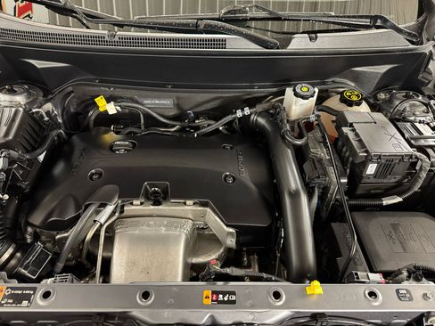 Used 2019 GMC Terrain SLT w/ Preferred Package image 9