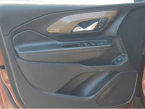 Used 2019 GMC Terrain SLE w/ Driver Convenience Package AWD/4WD image 5