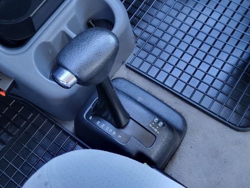 Used 2002 Volkswagen Eurovan MV image 29