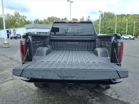 New 2026 GMC Sierra 2500 AT4 w/ AT4 Premium Plus Package AWD/4WD image 22