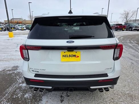 Used 2025 Ford Explorer Platinum w/ Ultimate Package AWD/4WD image 8