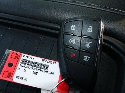 Used 2021 Chevrolet Tahoe Z71 w/ Z71 Signature Package image 25