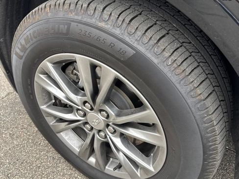 Used 2021 Cadillac XT5 Premium Luxury FWD image 2