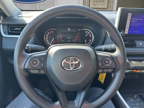 Used 2023 Toyota RAV4 LE image 20