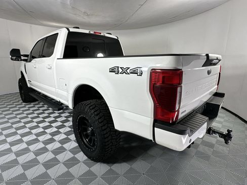 Used 2022 Ford F250 Lariat w/ Black Appearance Package AWD/4WD image 6
