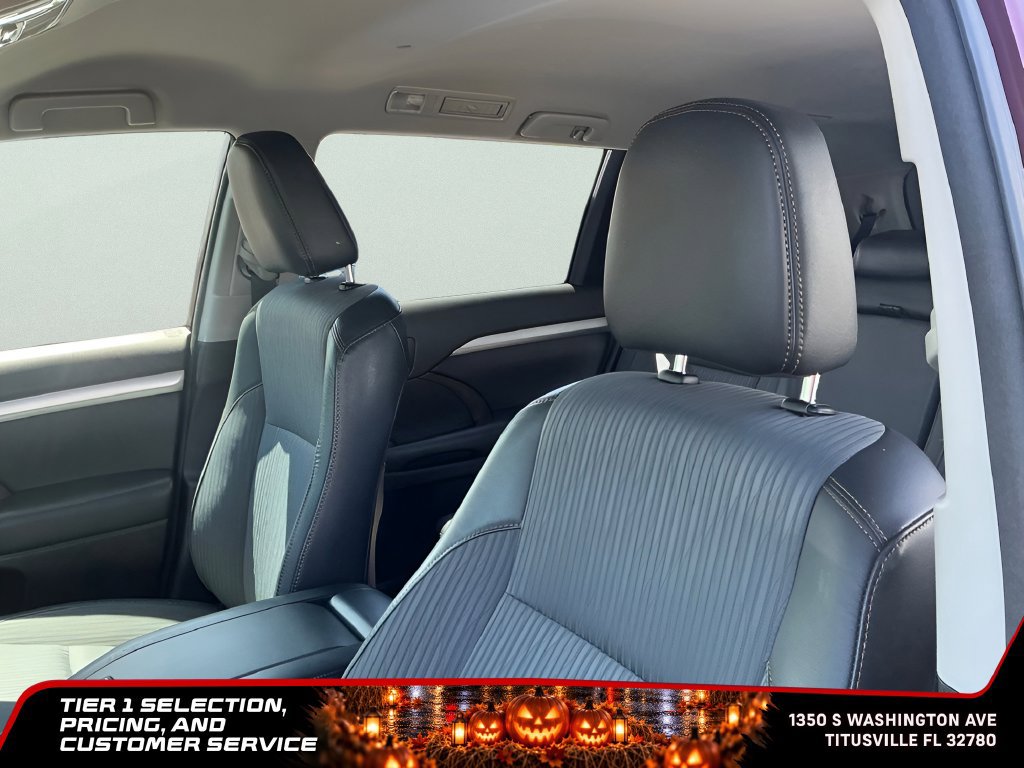 Used 2018 Toyota Highlander Plus w/ Carpet Mat Package (TMS) AWD/4WD image 20