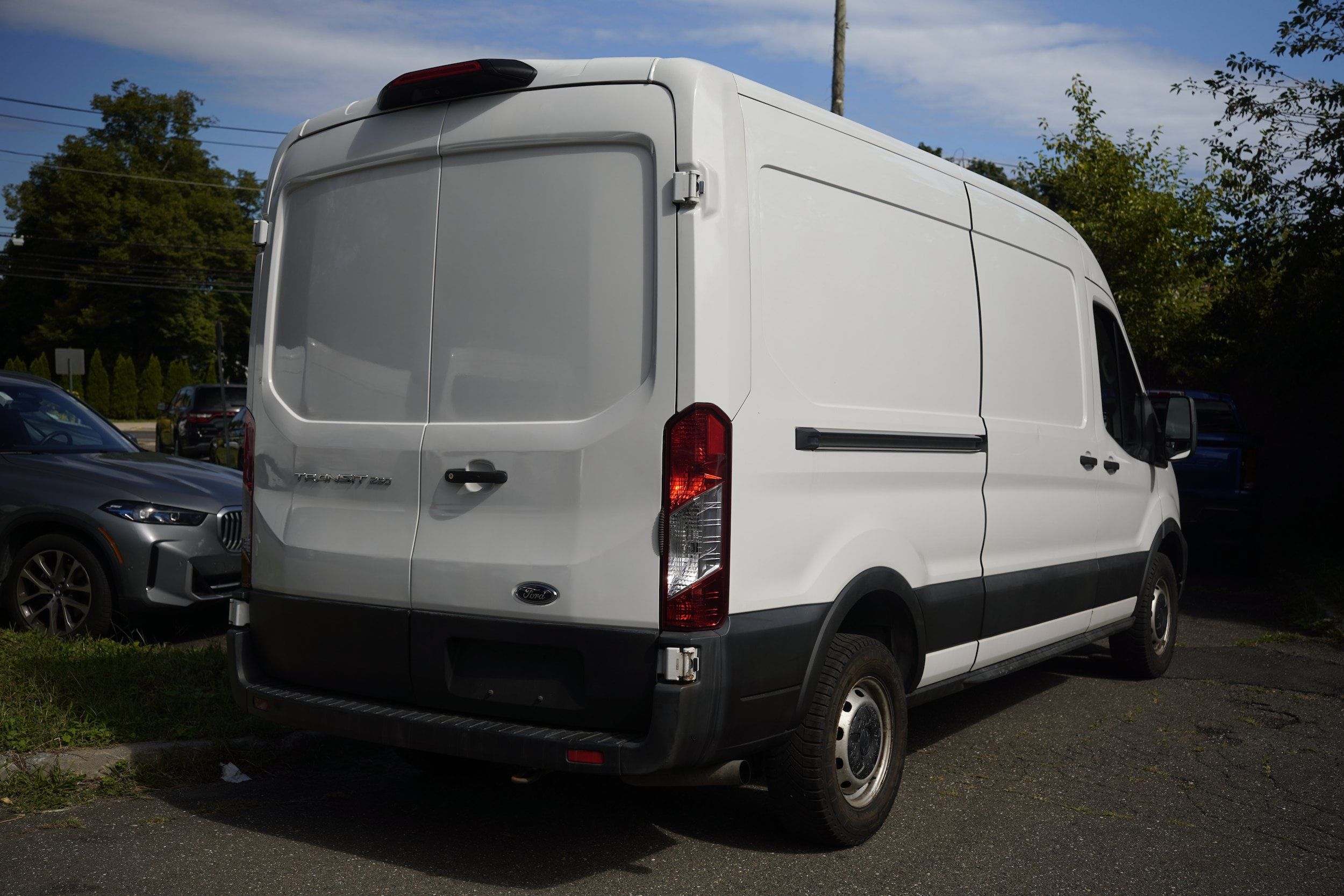 Used 2021 Ford Transit 250 Medium Roof w/ Load Area Protection Package RWD image 7