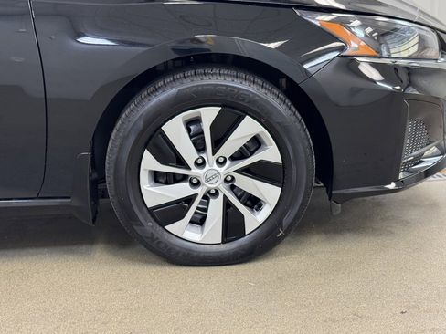 New 2025 Nissan Altima 2.5 S image 4