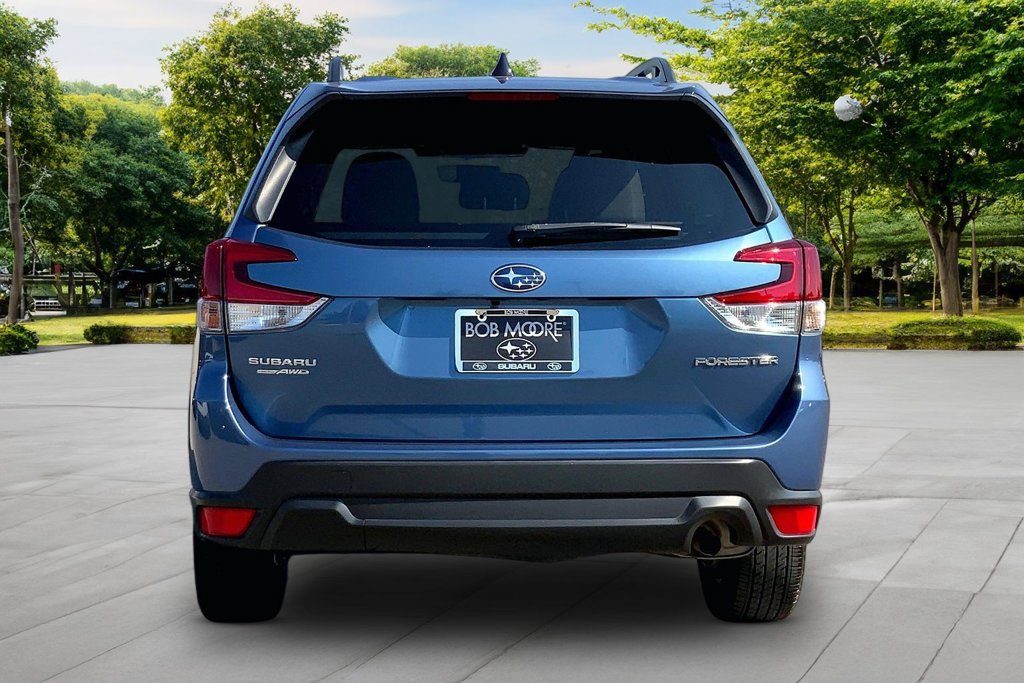 Used 2024 Subaru Forester Premium AWD/4WD image 5