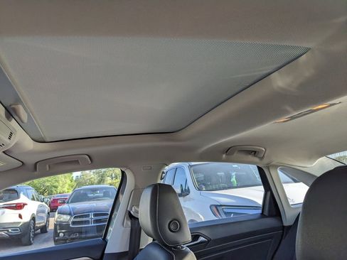 Certified 2024 Volkswagen Jetta SEL image 7