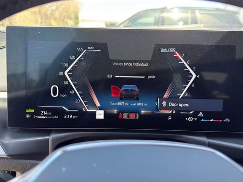 Used 2025 BMW 330i xDrive Sedan image 25