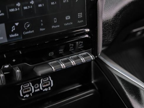 Used 2024 RAM 3500 Laramie w/ Sport Appearance Package image 28