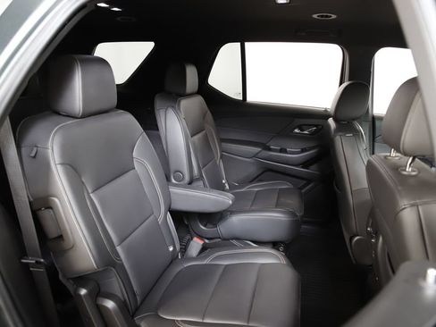 Used 2022 Chevrolet Traverse LT AWD/4WD image 8