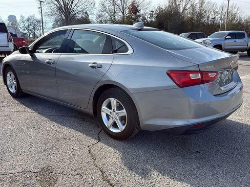 Used 2024 Chevrolet Malibu LT image 3