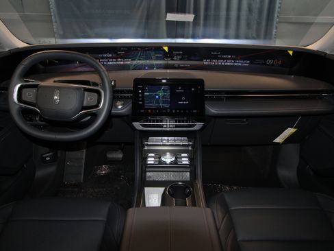 New 2026 Lincoln Nautilus Premier image 29