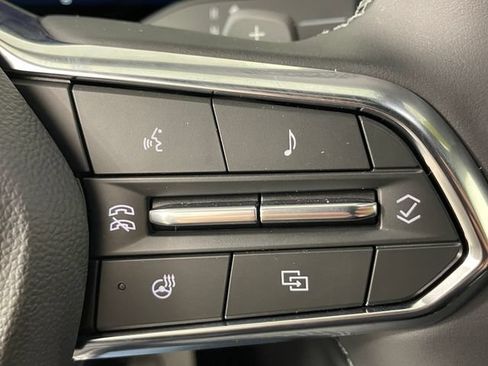 Used 2026 Chevrolet Equinox LT FWD image 11