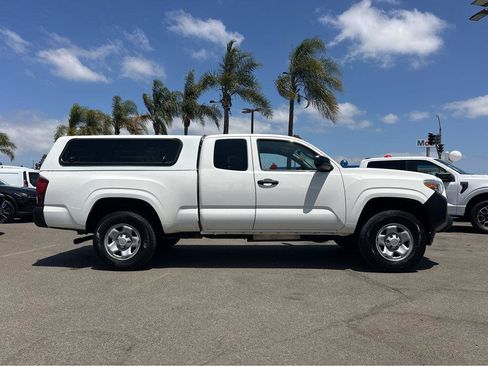 Used 2021 Toyota Tacoma SR RWD image 39