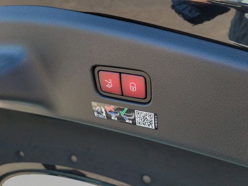 New 2026 Mercedes-Benz CLE 450 4MATIC Coupe image 10