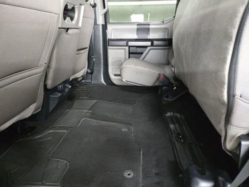 Used 2022 Ford F250 XLT image 36