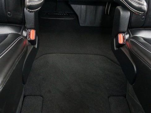 Used 2024 Chrysler Pacifica Touring-L image 62