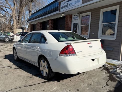 Used 2008 Chevrolet Impala SS w/ Convenience Package FWD image 3