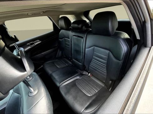 Used 2023 Kia Sportage SX image 23