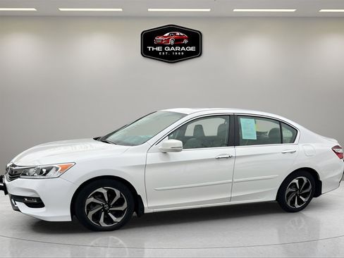 Used 2016 Honda Accord EX-L image 2