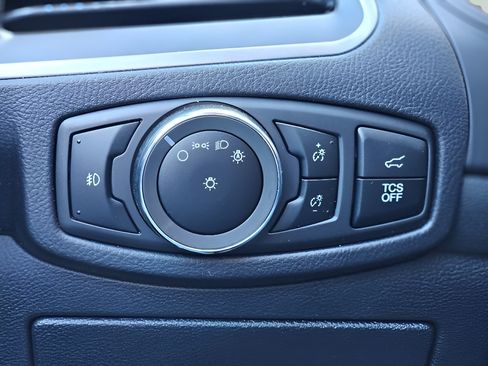 Used 2024 Ford Edge Titanium AWD/4WD image 17