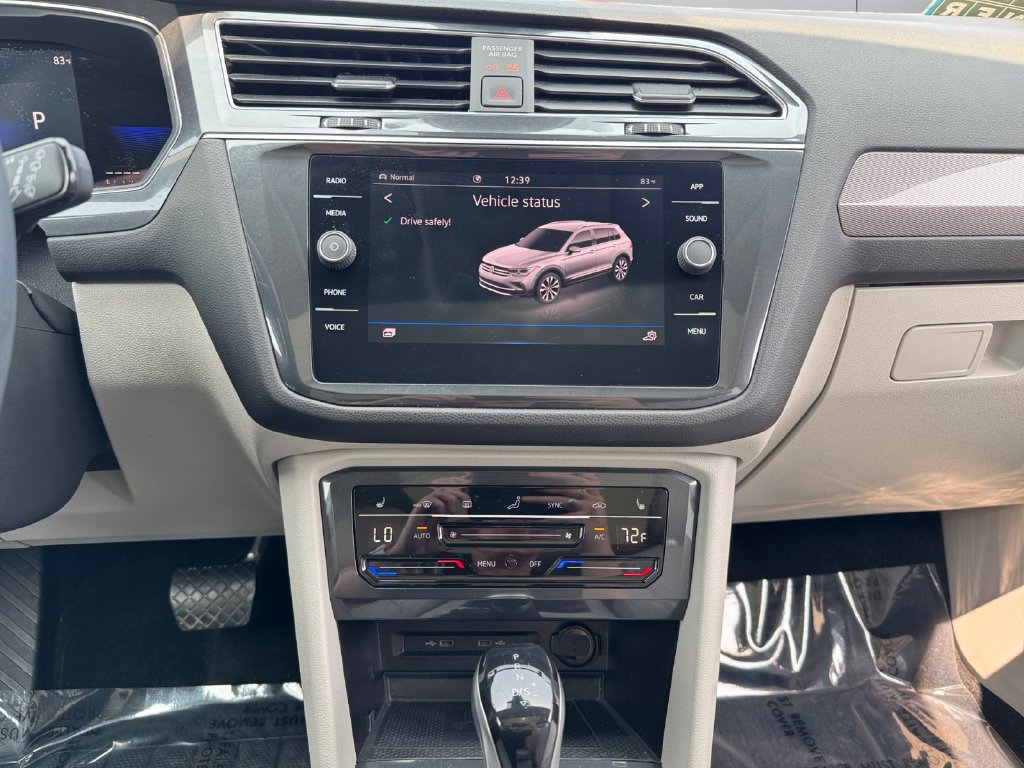 Used 2022 Volkswagen Tiguan SE AWD/4WD image 15