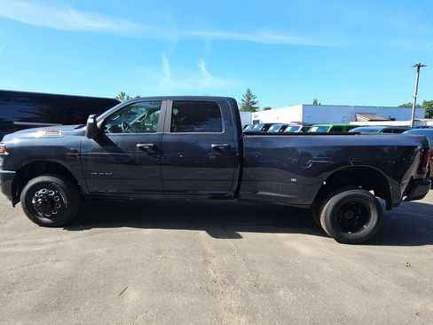 New 2026 RAM 3500 Big Horn AWD/4WD image 4
