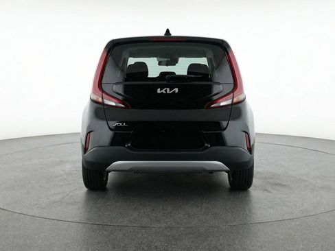 Used 2025 Kia Soul LX w/ LX Technology Package image 7