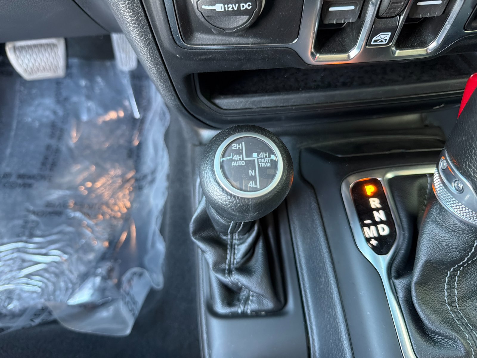Used 2024 Jeep Wrangler Unlimited AWD/4WD image 43