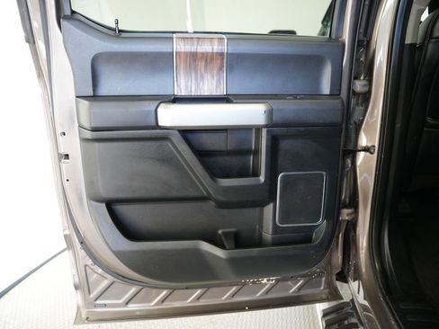 Used 2018 Ford F150 Lariat w/ Equipment Group 502A Luxury AWD/4WD image 37