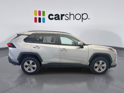 Used 2022 Toyota RAV4 XLE w/ Convenience Package AWD/4WD image 6