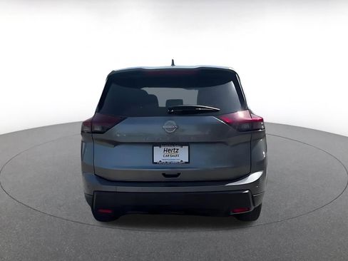 Used 2025 Nissan Rogue SV image 12