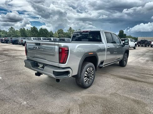 New 2026 GMC Sierra 2500 Denali Ultimate AWD/4WD image 11