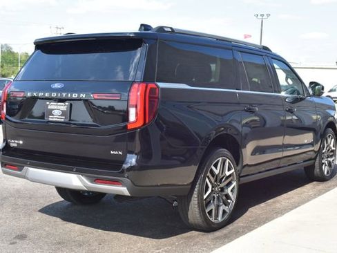 New 2026 Ford Expedition Max Platinum w/ Platinum Ultimate Package AWD/4WD image 10