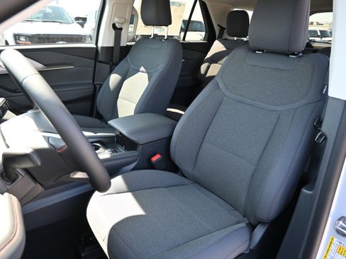 New 2026 Ford Explorer Active RWD image 31