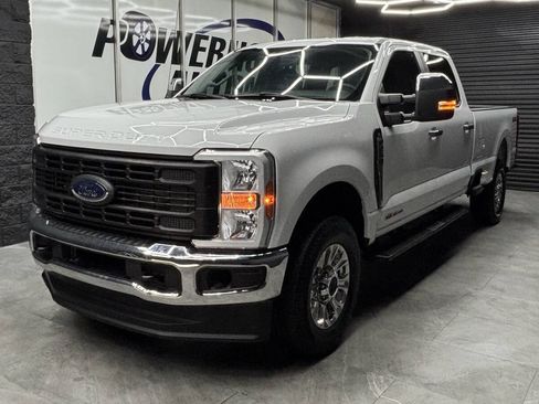 Used 2023 Ford F250 XL w/ XL Driver Assist Package AWD/4WD image 2