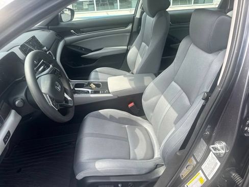 Used 2020 Honda Accord EX image 19