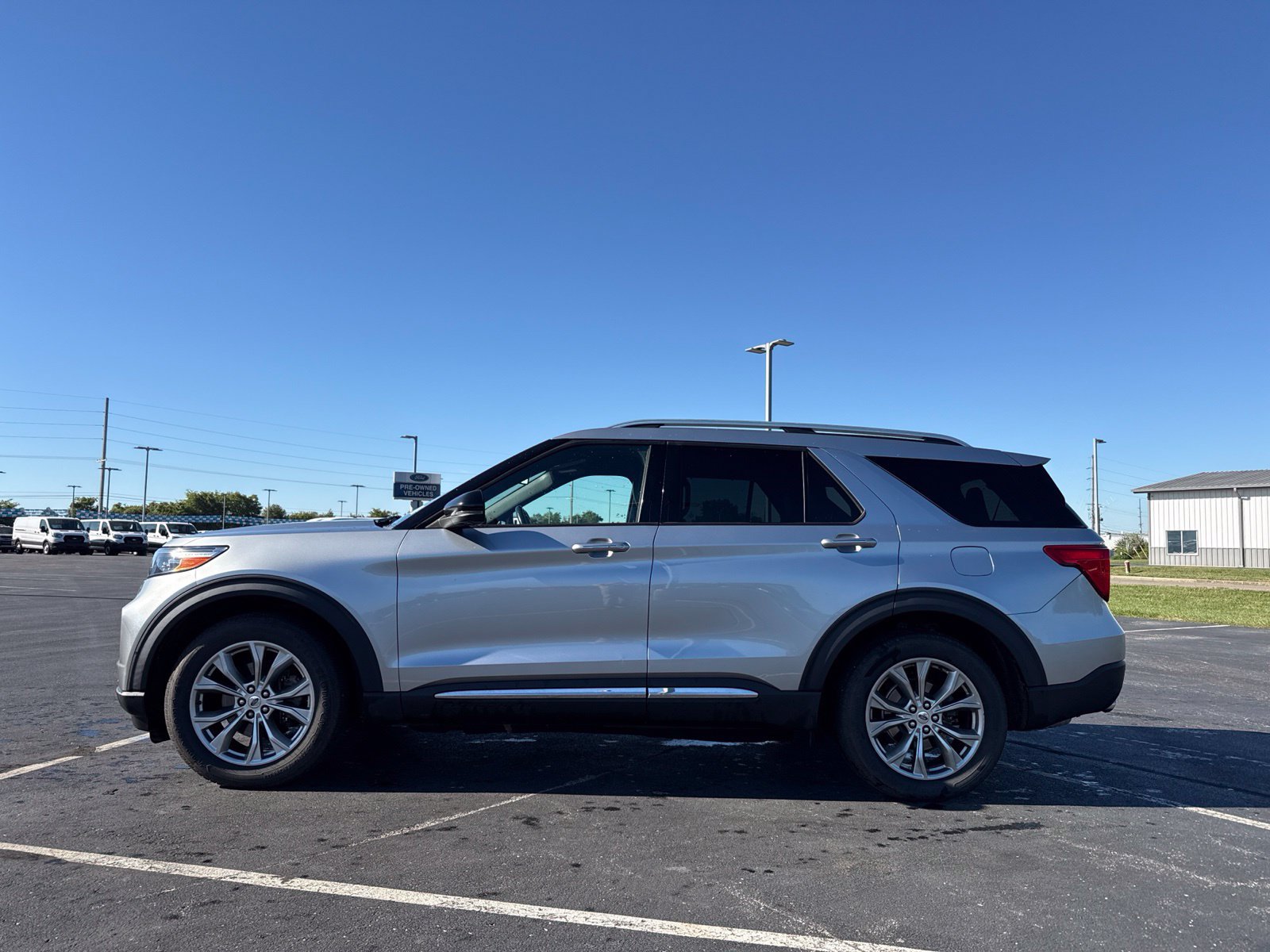 Used 2020 Ford Explorer Limited AWD/4WD image 15