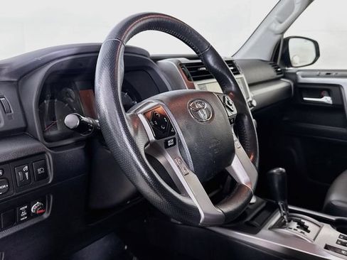 Used 2021 Toyota 4Runner SR5 Premium w/ Moonroof Package AWD/4WD image 11
